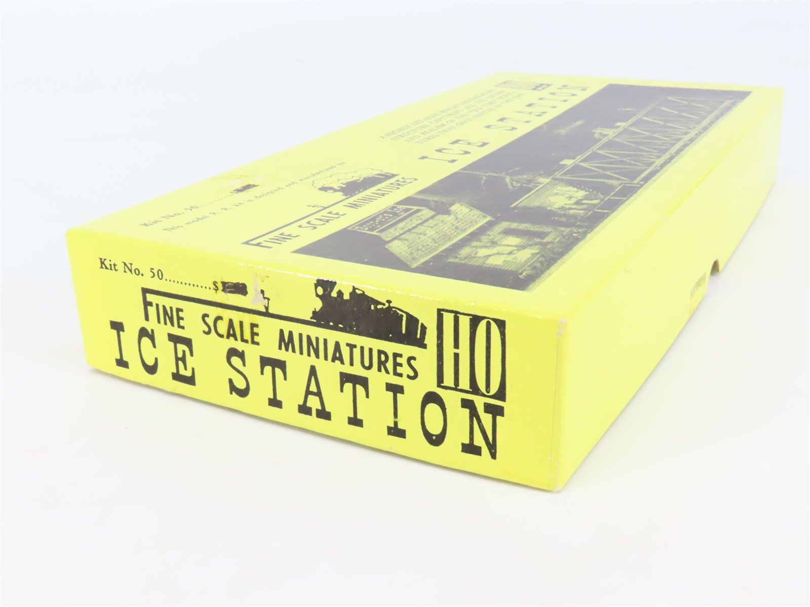 HO Scale Fine Scale Miniatures 50 Ice Station Building Kit