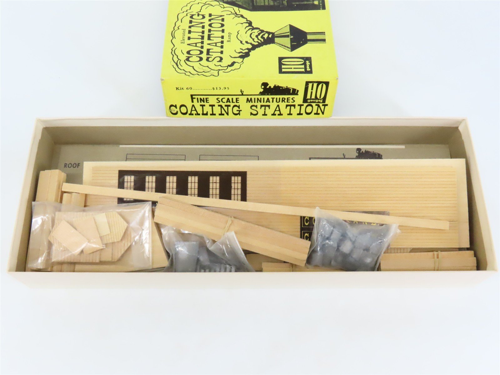HO Scale Fine Scale Miniatures 60 Coaling Station Ramp Building Kit