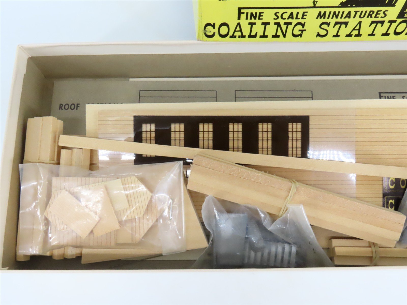 HO Scale Fine Scale Miniatures 60 Coaling Station Ramp Building Kit