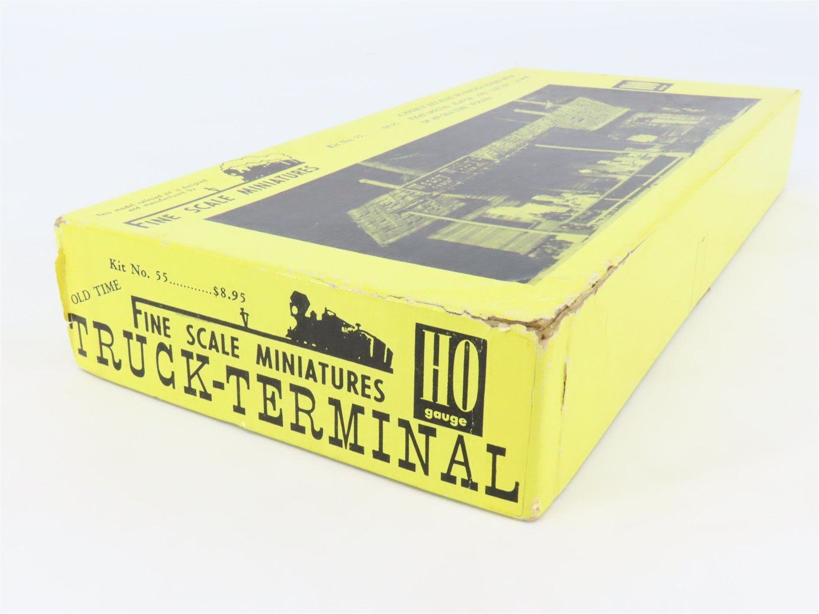 HO Scale Fine Scale Miniatures 55 Weary Willy's Truck Terminal Building Kit