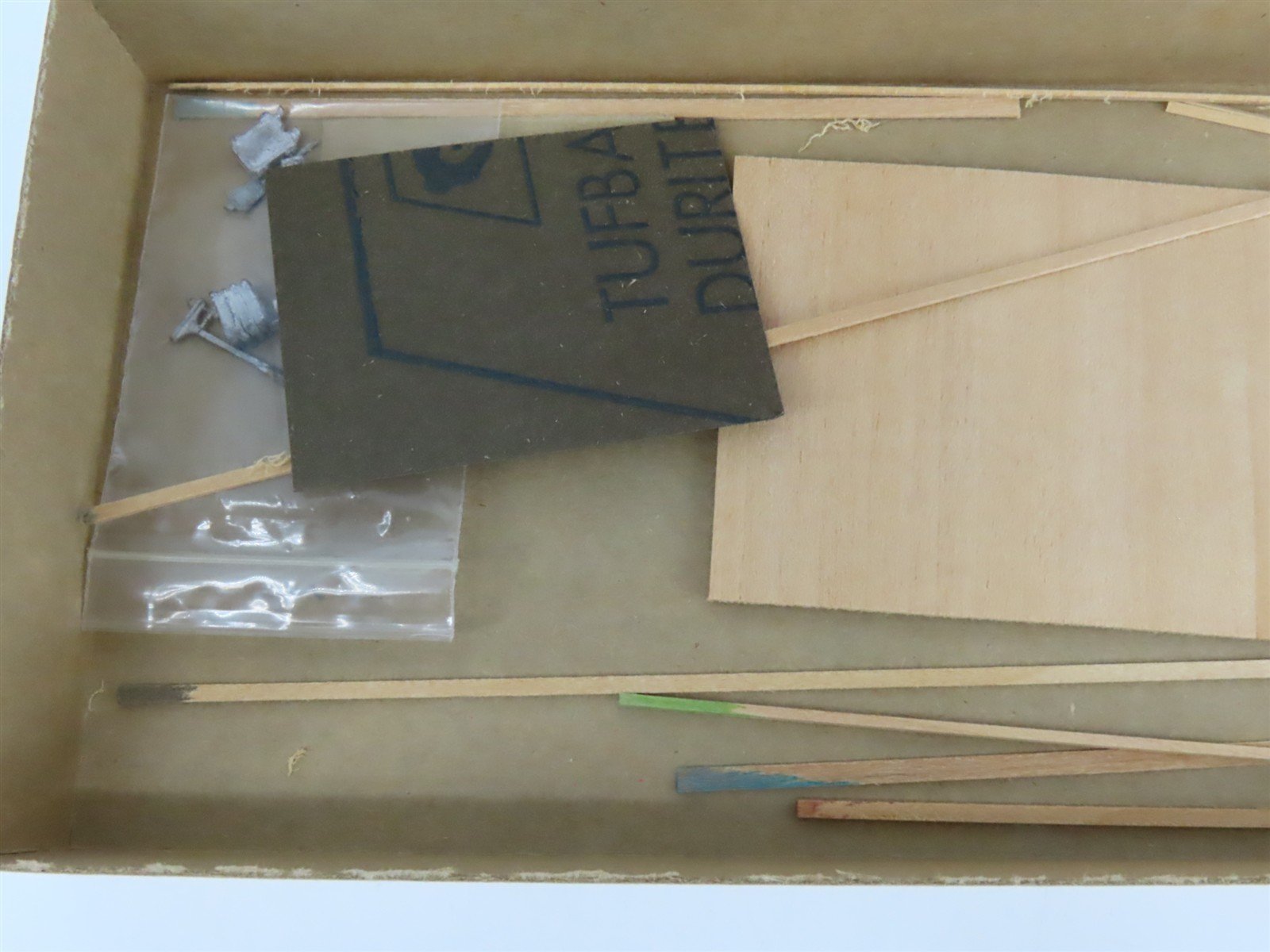 HO Scale JV Models 204 Roadside Produce Stand Building Kit