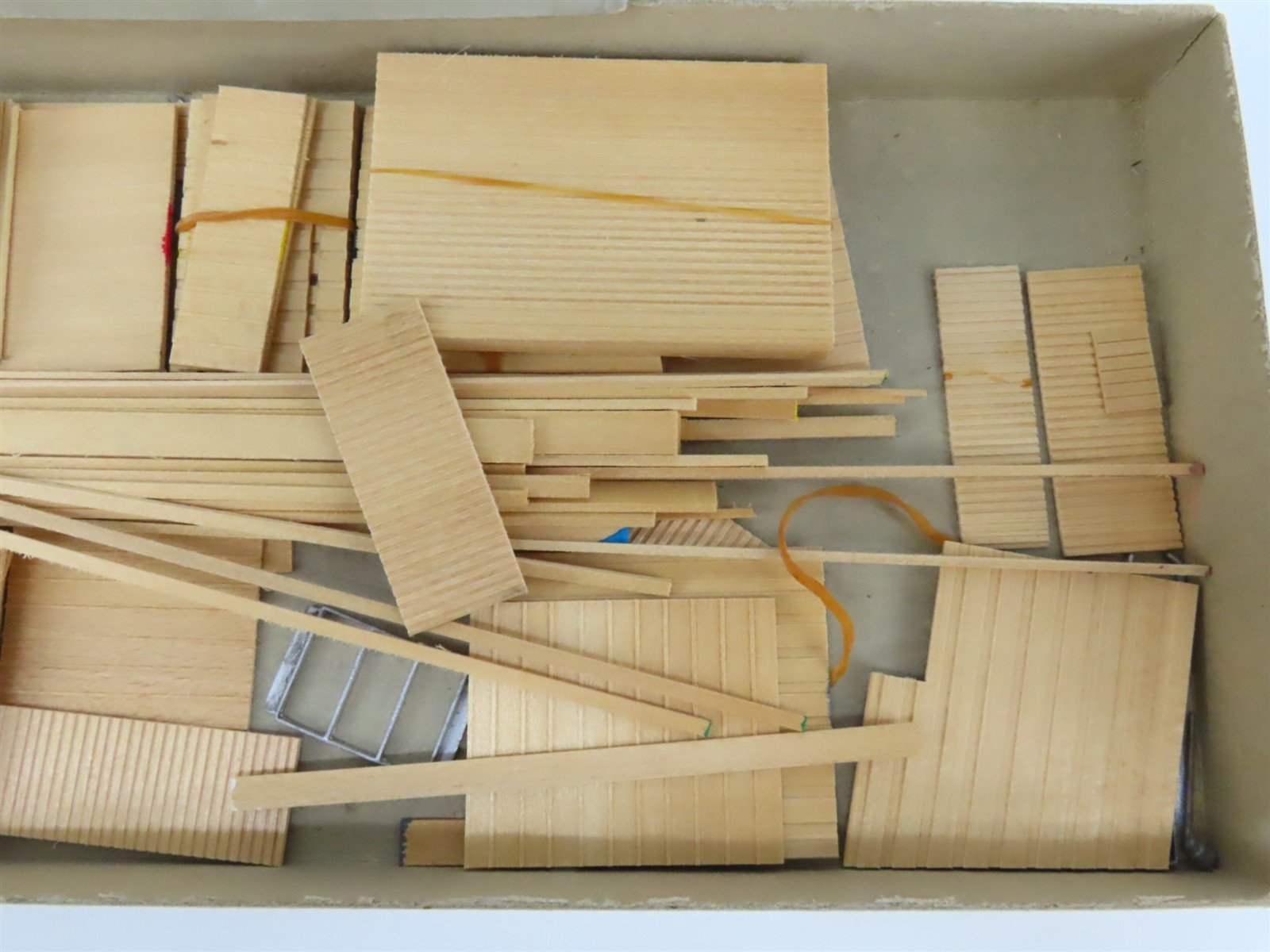 HO Scale Quality Craft 102 C&C Lumber Building Kit