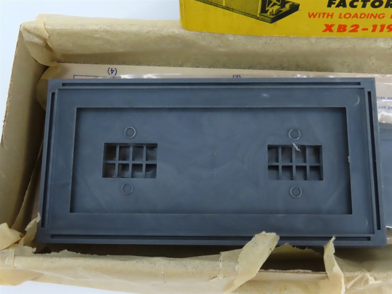 HO Scale Ulrich XB2-119 Add a Unit Expandable Factory Building Kit