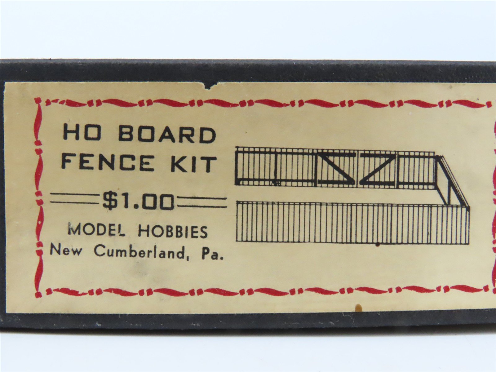 HO Scale Model Hobbies Board Fence Building Kit