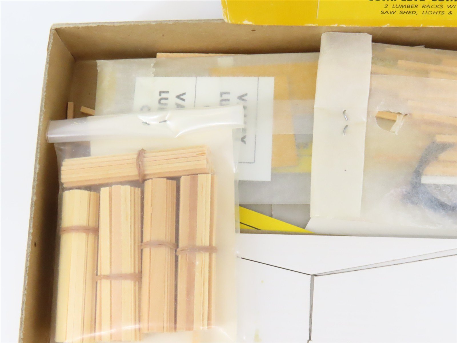 HO Scale Suydam 563 Complete Lumber Company Building Craftsman Kit