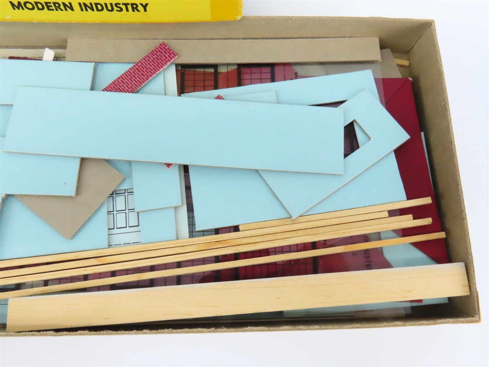 HO Scale Suydam 543 Modern Industry Building Craftsman Kit