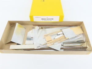 HO Scale California Model Co. 12 Grain Elevator Building Craftsman Kit