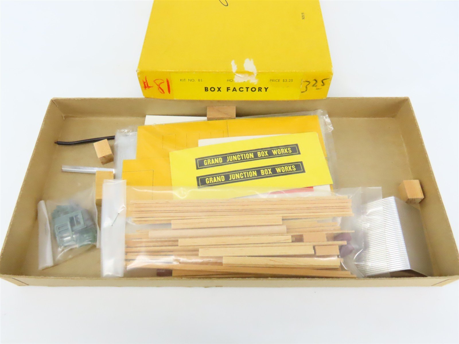 HO Scale Suydam 81 Box Factory Building Craftsman Kit