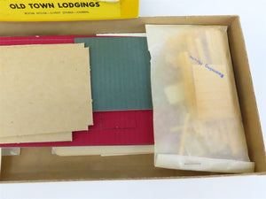 HO Scale Suydam 572 Old Town Lodgings Building Craftsman Kit