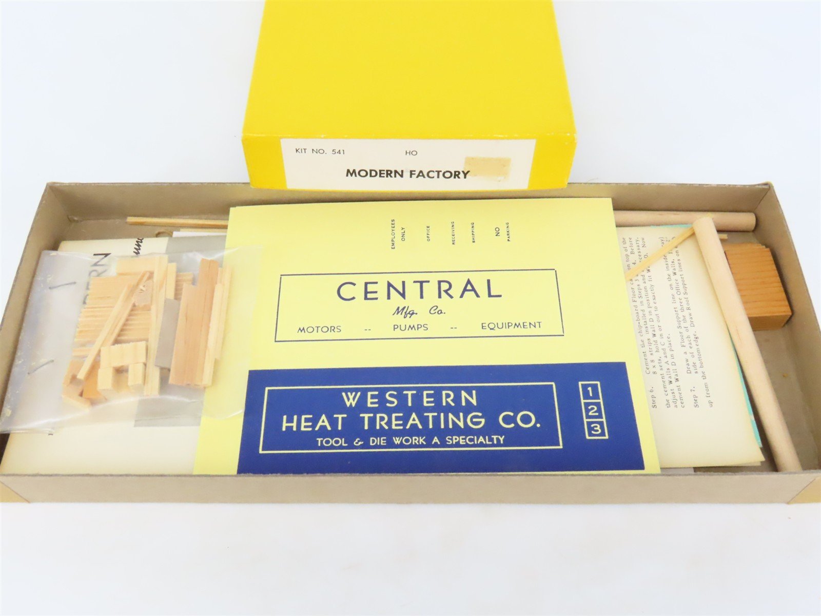 HO California Model Co. 541 Modern Factory Building Craftsman Kit
