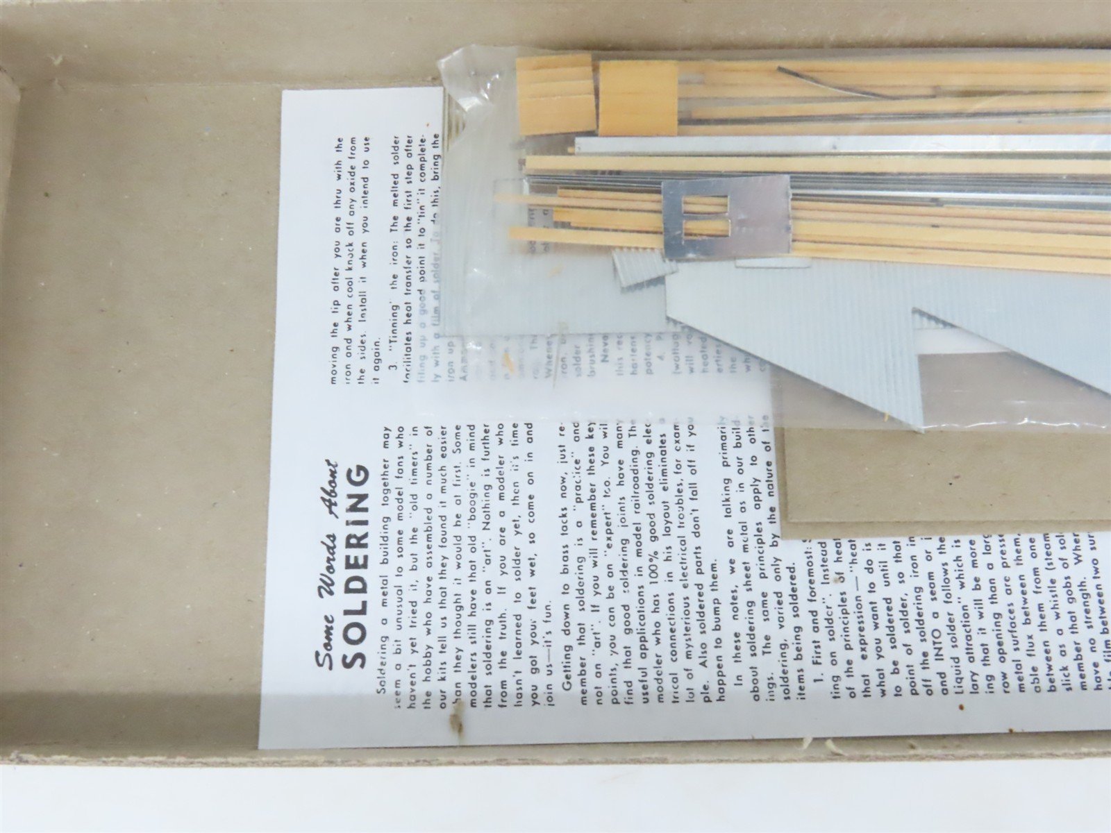 HO California Model Co. 25 Northside Tool & Die Co Building Craftsman Kit
