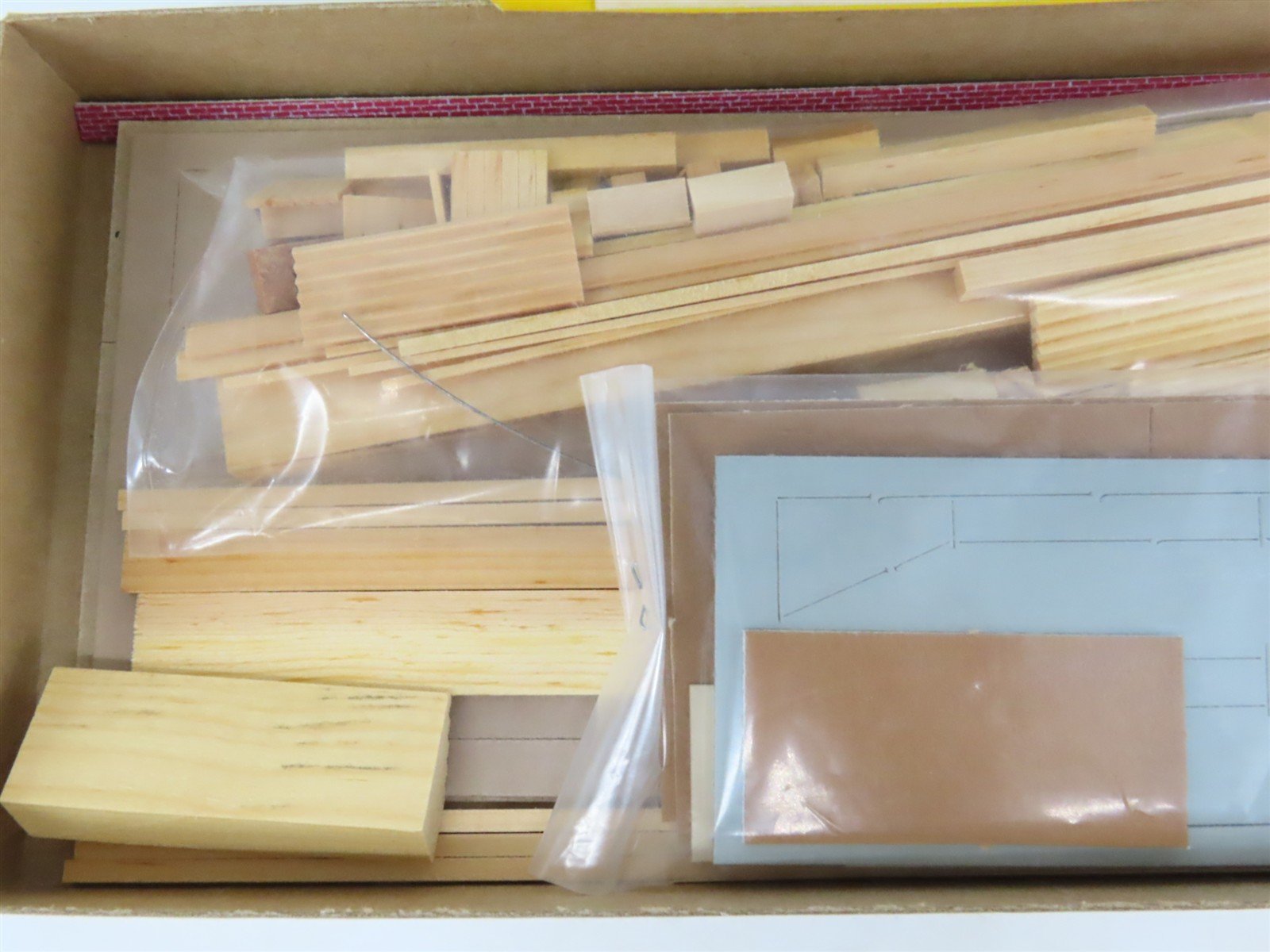 HO Scale California Model Co. 74 Electronics Plant Building Craftsman Kit