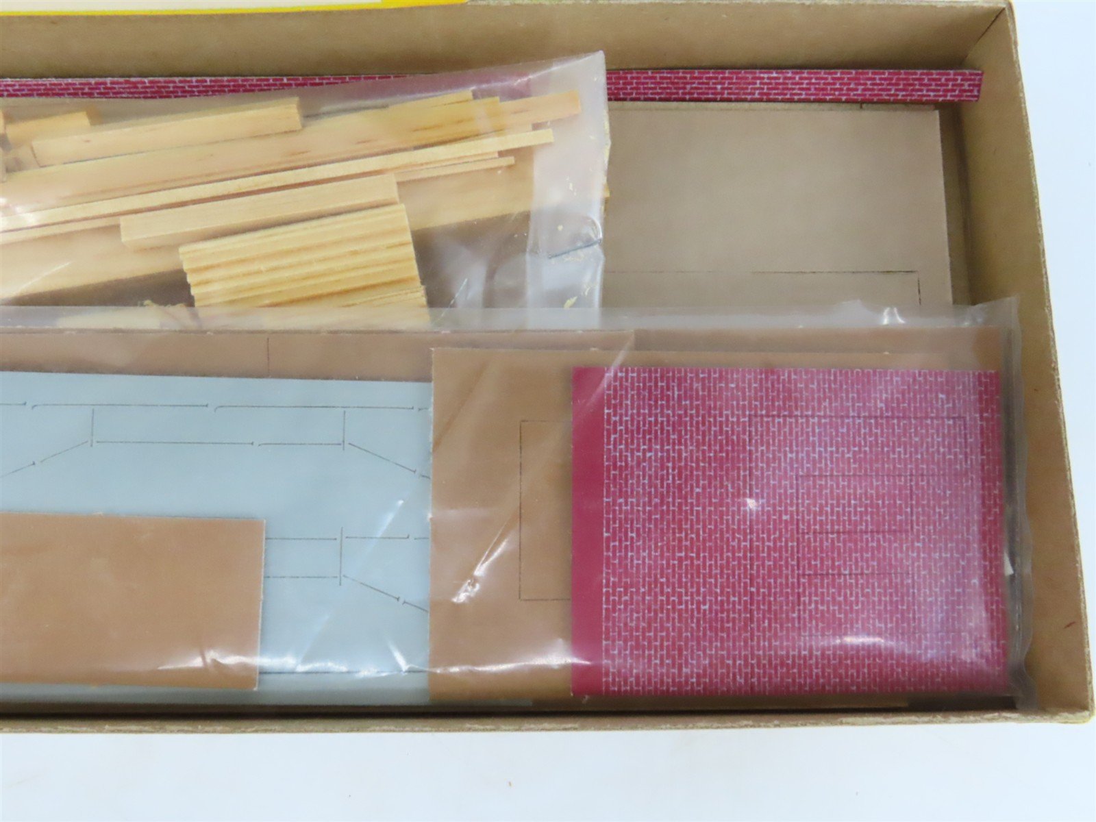 HO Scale California Model Co. 74 Electronics Plant Building Craftsman Kit