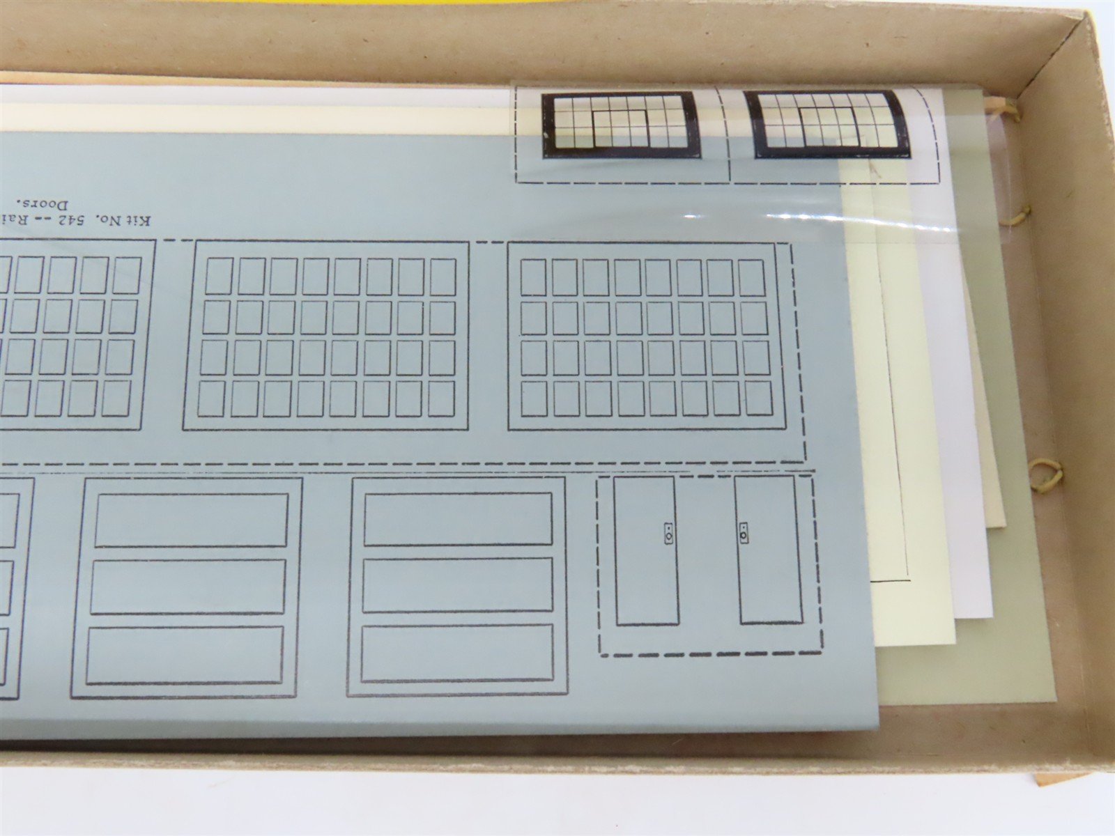 HO Scale California Model Co. 542 Rail-Truck Terminal Building Craftsman Kit