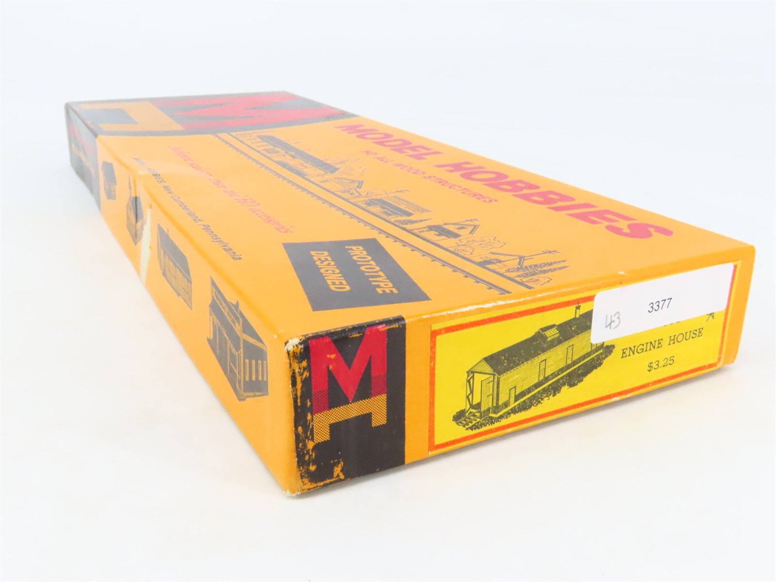 HO Scale Model Hobbies 551 Engine House Building Craftsman Kit