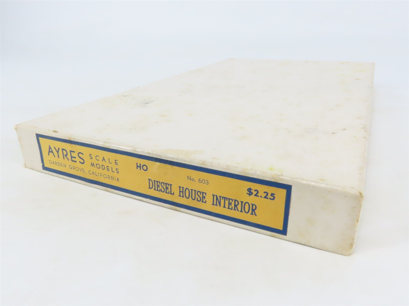 HO Scale Ayres 603 Diesel House Interior Building Craftsman Kit