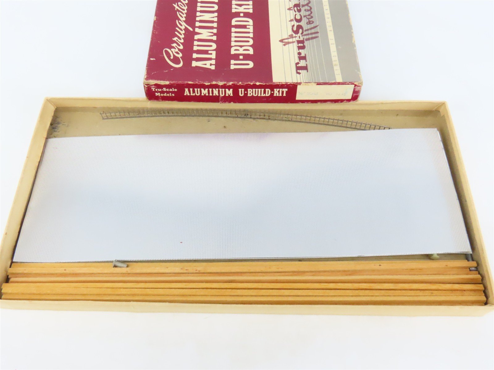 HO Scale Tru-Scale Corrugated Aluminum U-Build Building Craftsman Kit