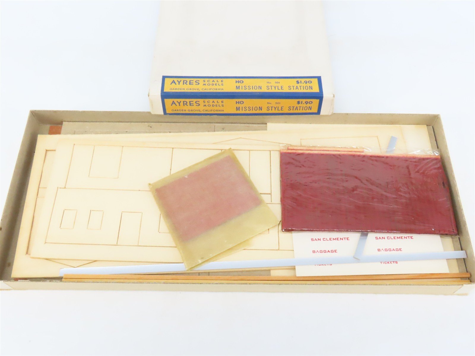 HO Scale Ayres 501 Mission Style Station Building Craftsman Kit