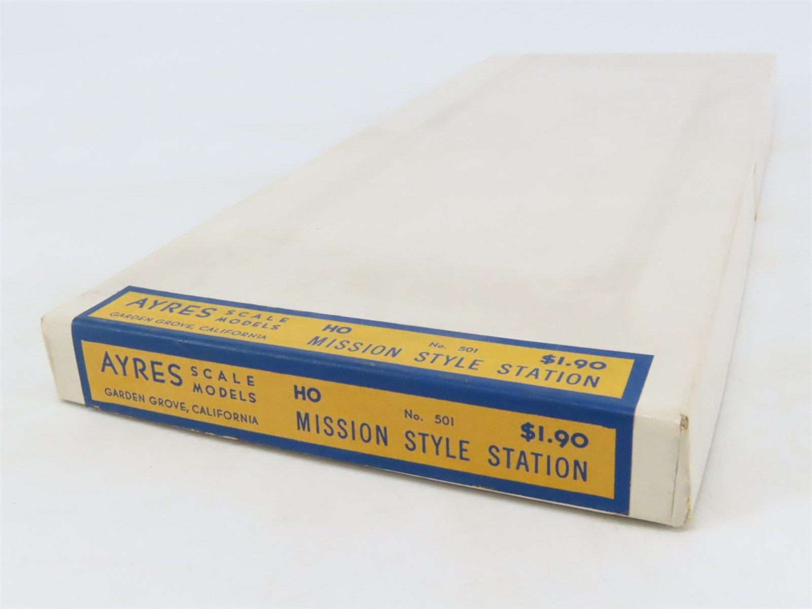 HO Scale Ayres 501 Mission Style Station Building Craftsman Kit