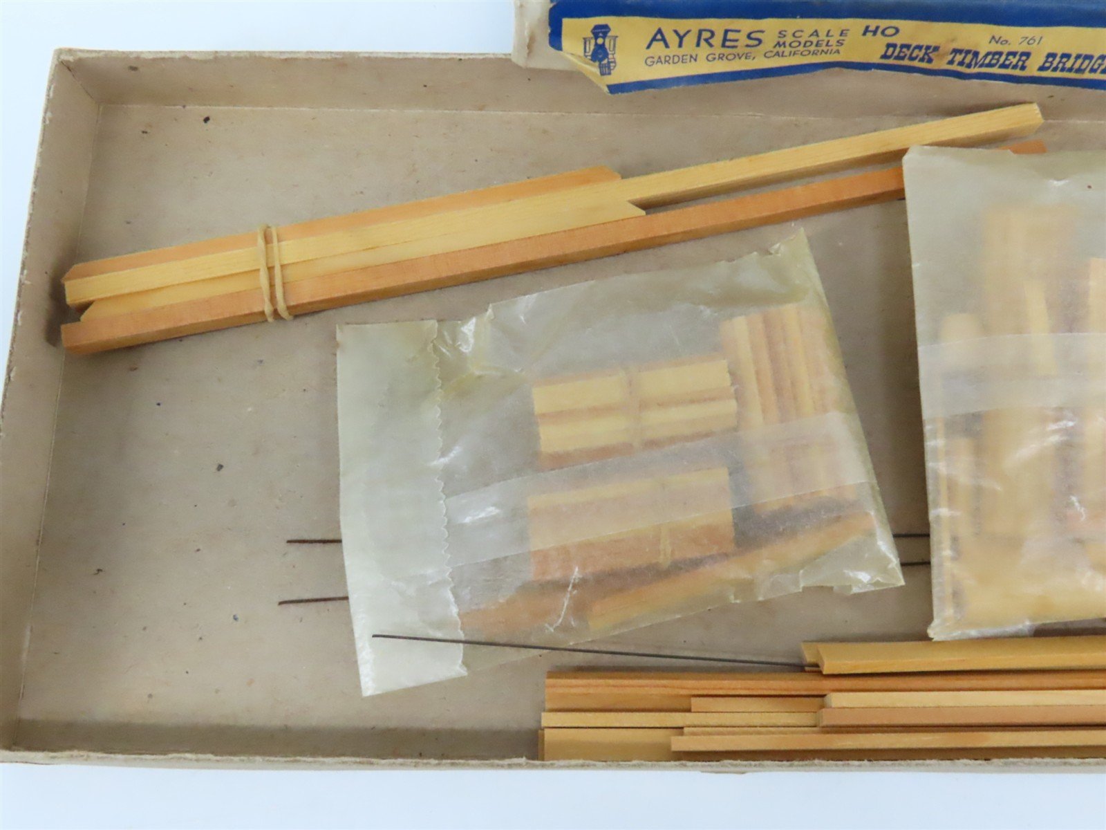 HO Scale Ayres 761 Deck Timber Bridge Building Craftsman Kit