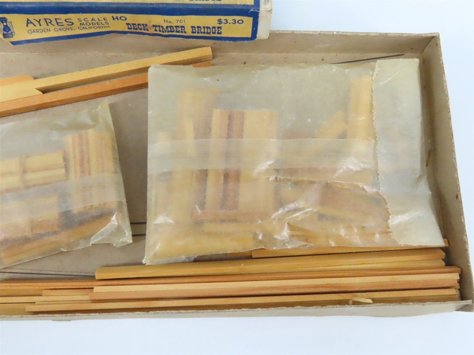 HO Scale Ayres 761 Deck Timber Bridge Building Craftsman Kit