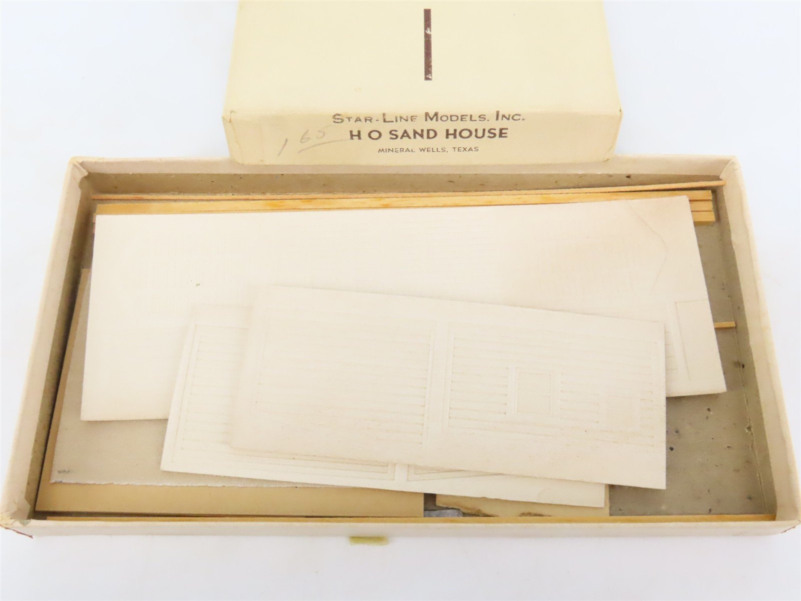 HO Scale Star Line Sand House Building Craftsman Kit