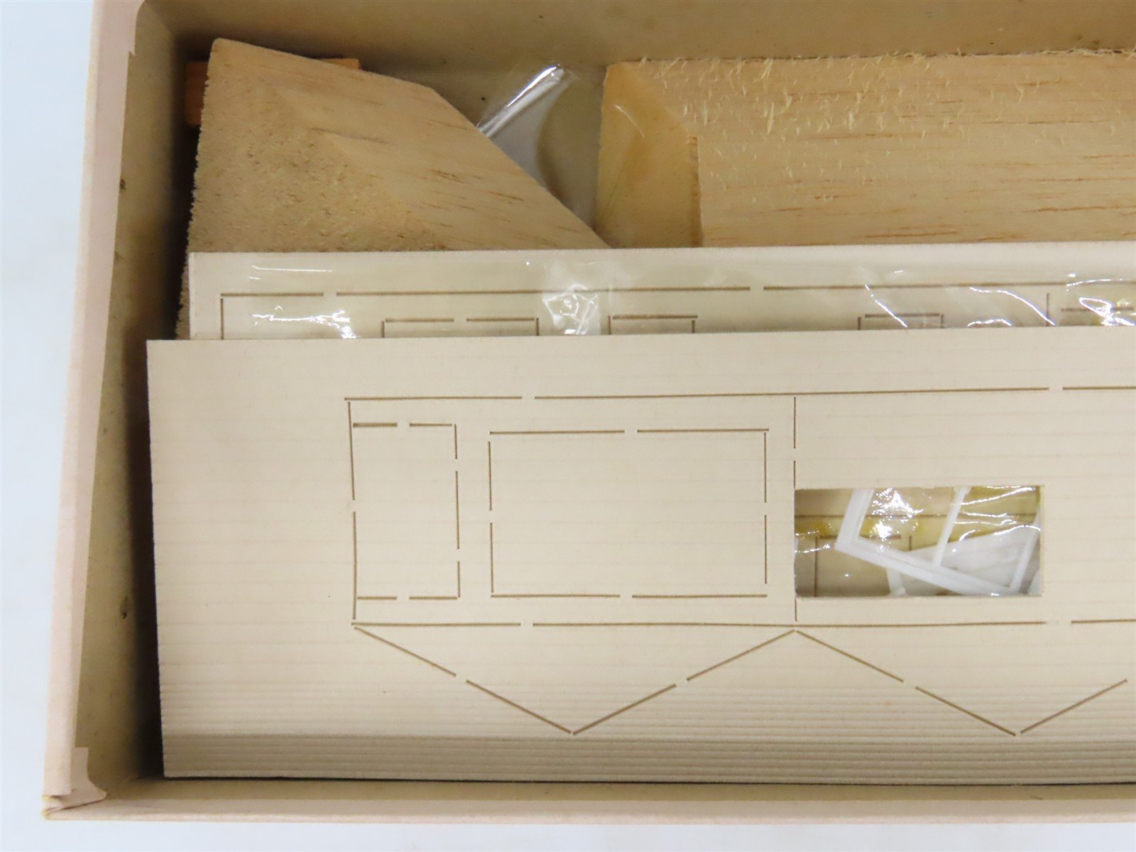 HO Scale Star Line House Building Craftsman Kit