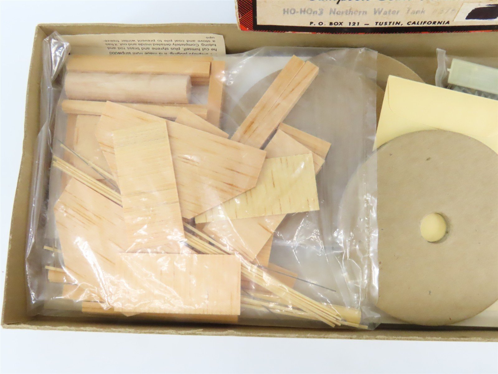 HO Scale Campbell 376 Northern Water Tank Building Craftsman Kit