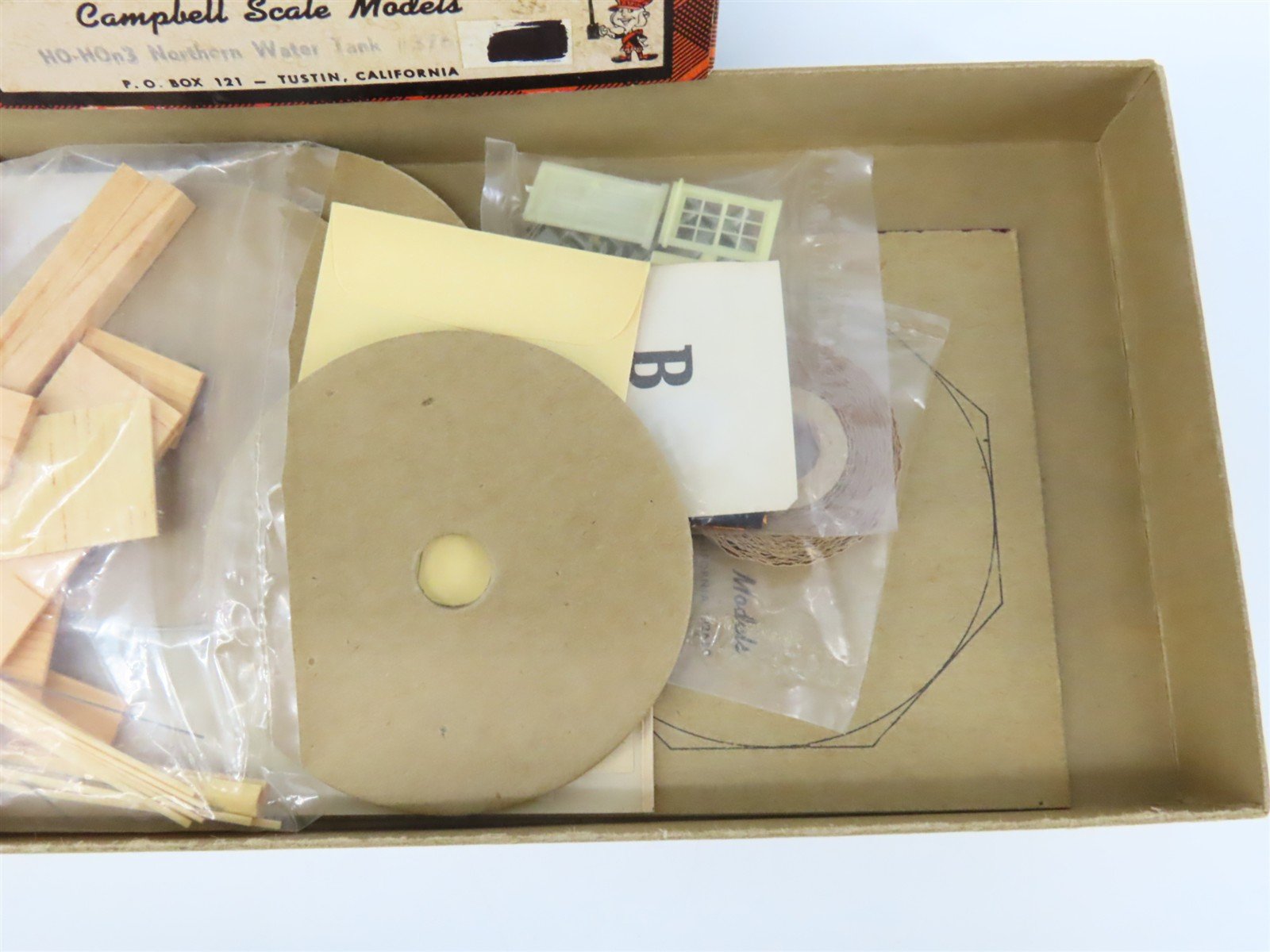 HO Scale Campbell 376 Northern Water Tank Building Craftsman Kit