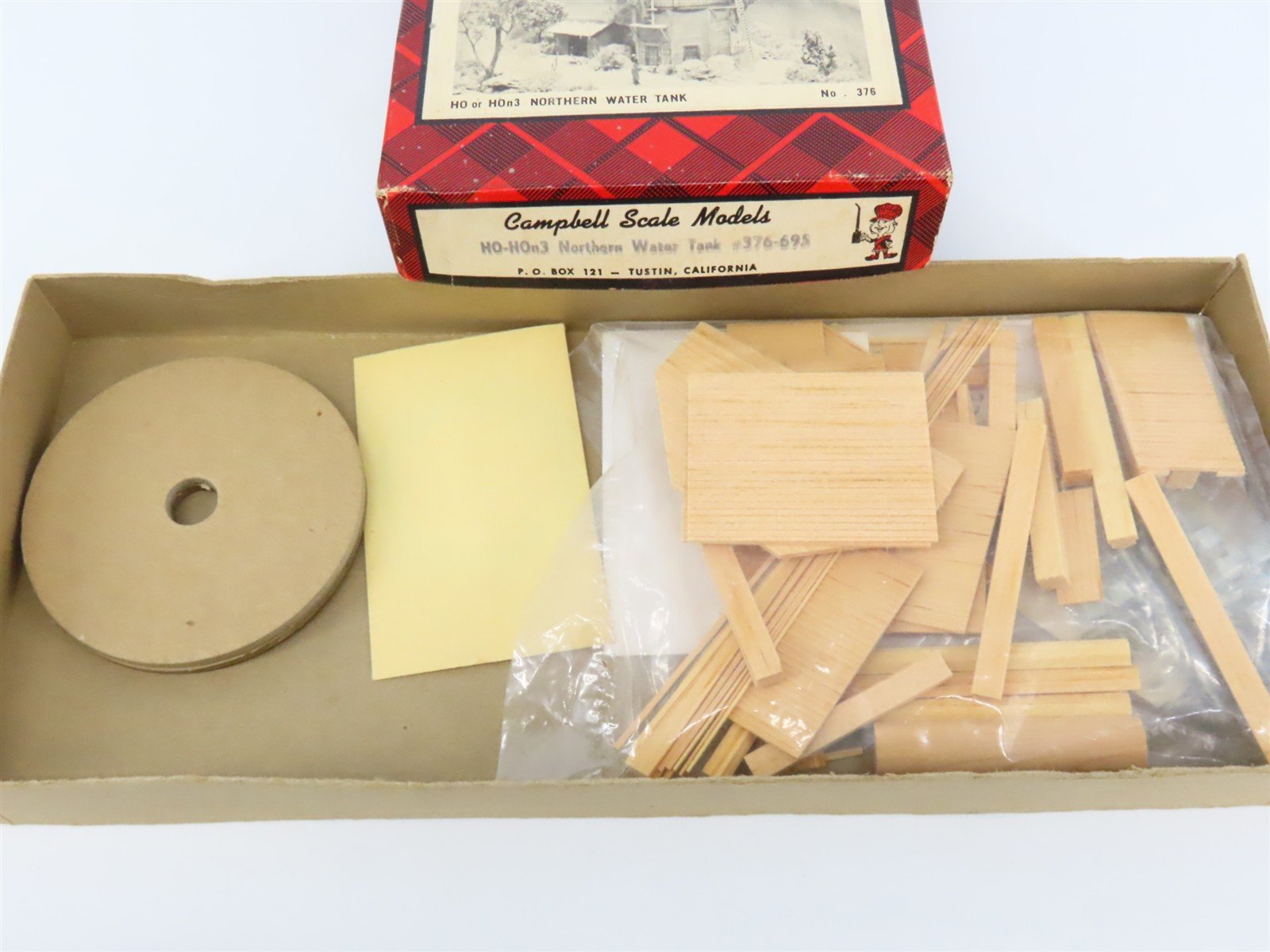 HO Scale Campbell 376-695 Northern Water Tank Building Craftsman Kit