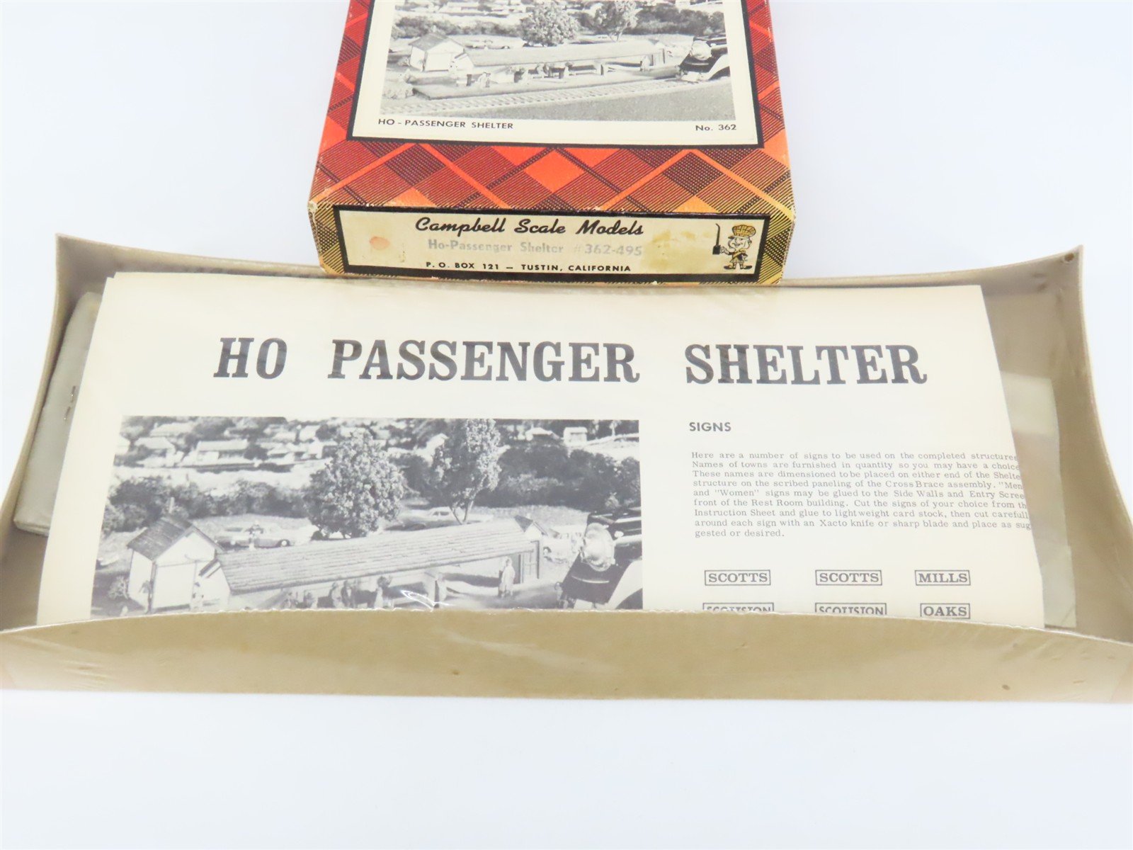 HO Scale Campbell 362-495 Passenger Shelter Building Craftsman Kit