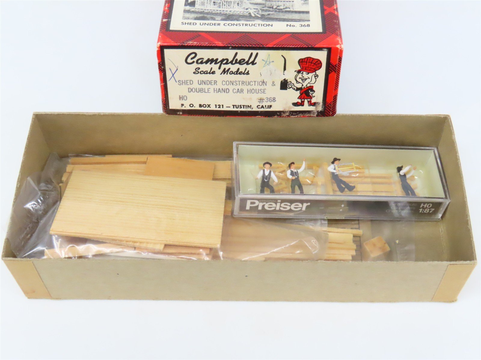 HO Scale Campbell 368 Shed Under Construction Building Craftsman Kit