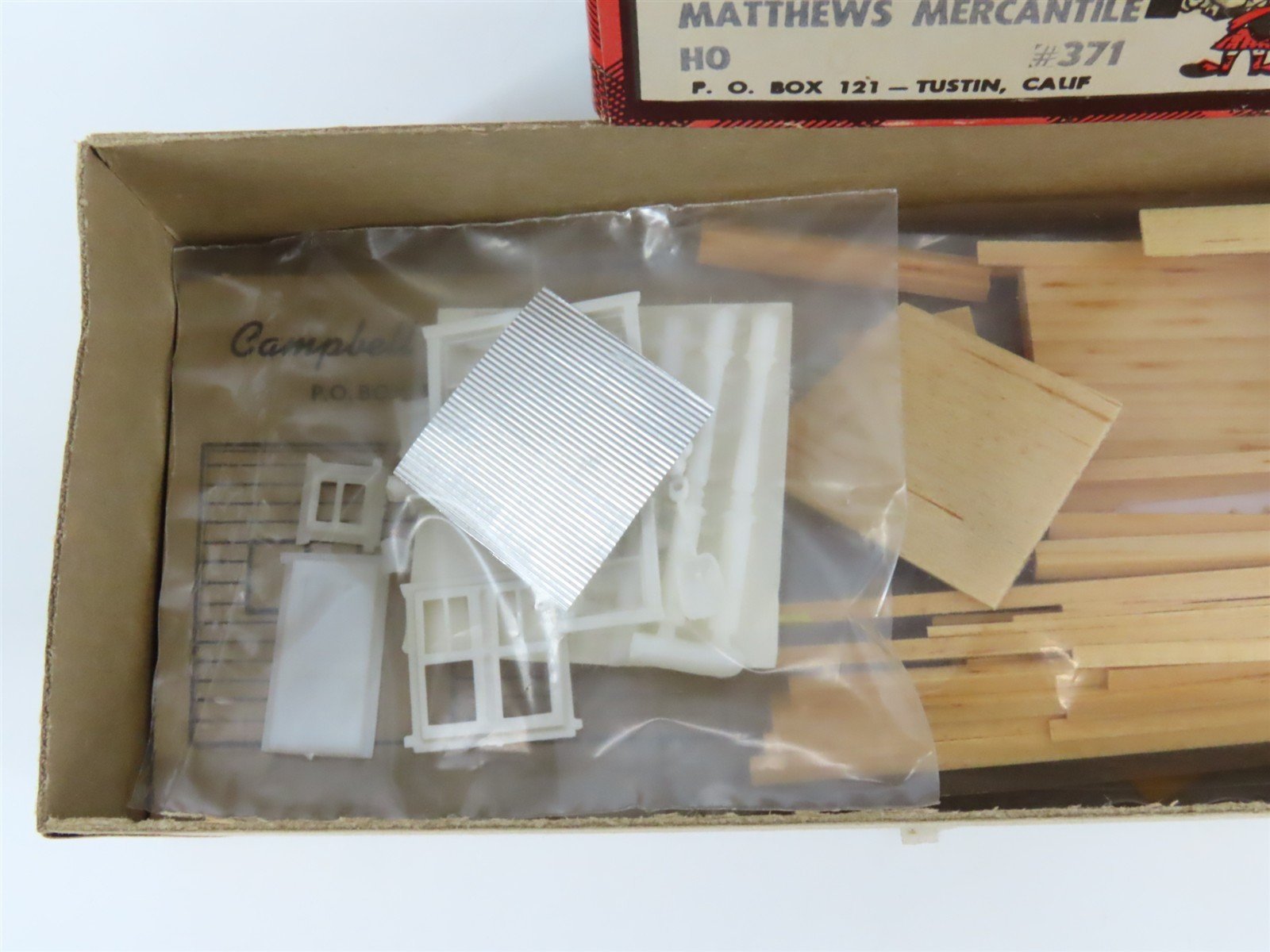 HO Scale Campbell 371 Matthews Mercantile Building Craftsman Kit