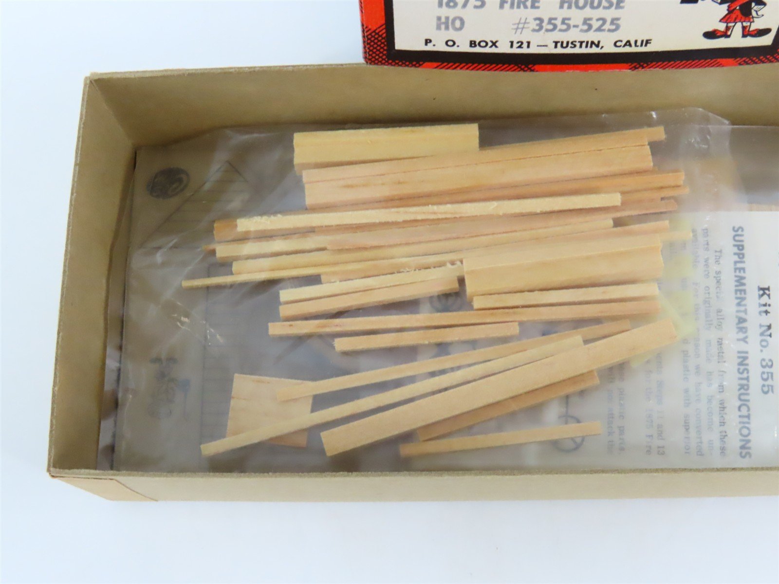 HO Scale Campbell 355-525 1875 Fire House Building Craftsman Kit