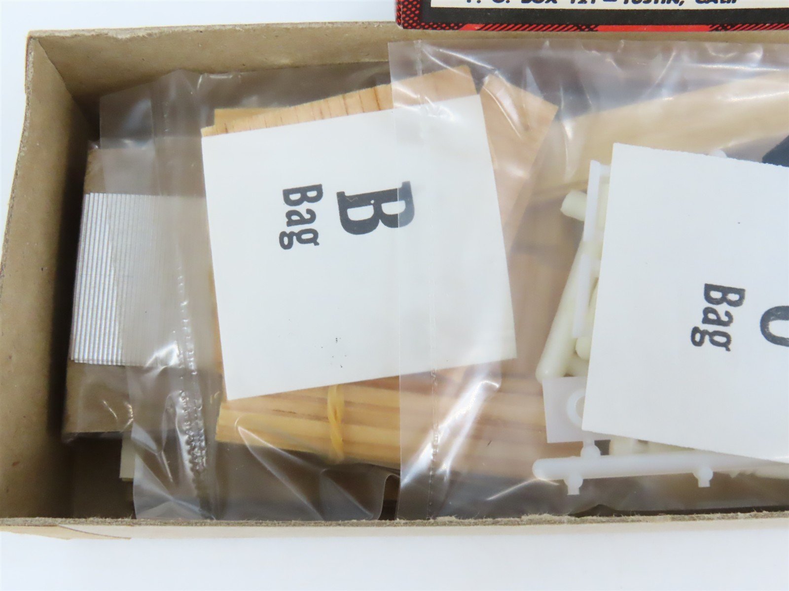 HO Scale Campbell 443 Cabinet Shop Building Craftsman Kit