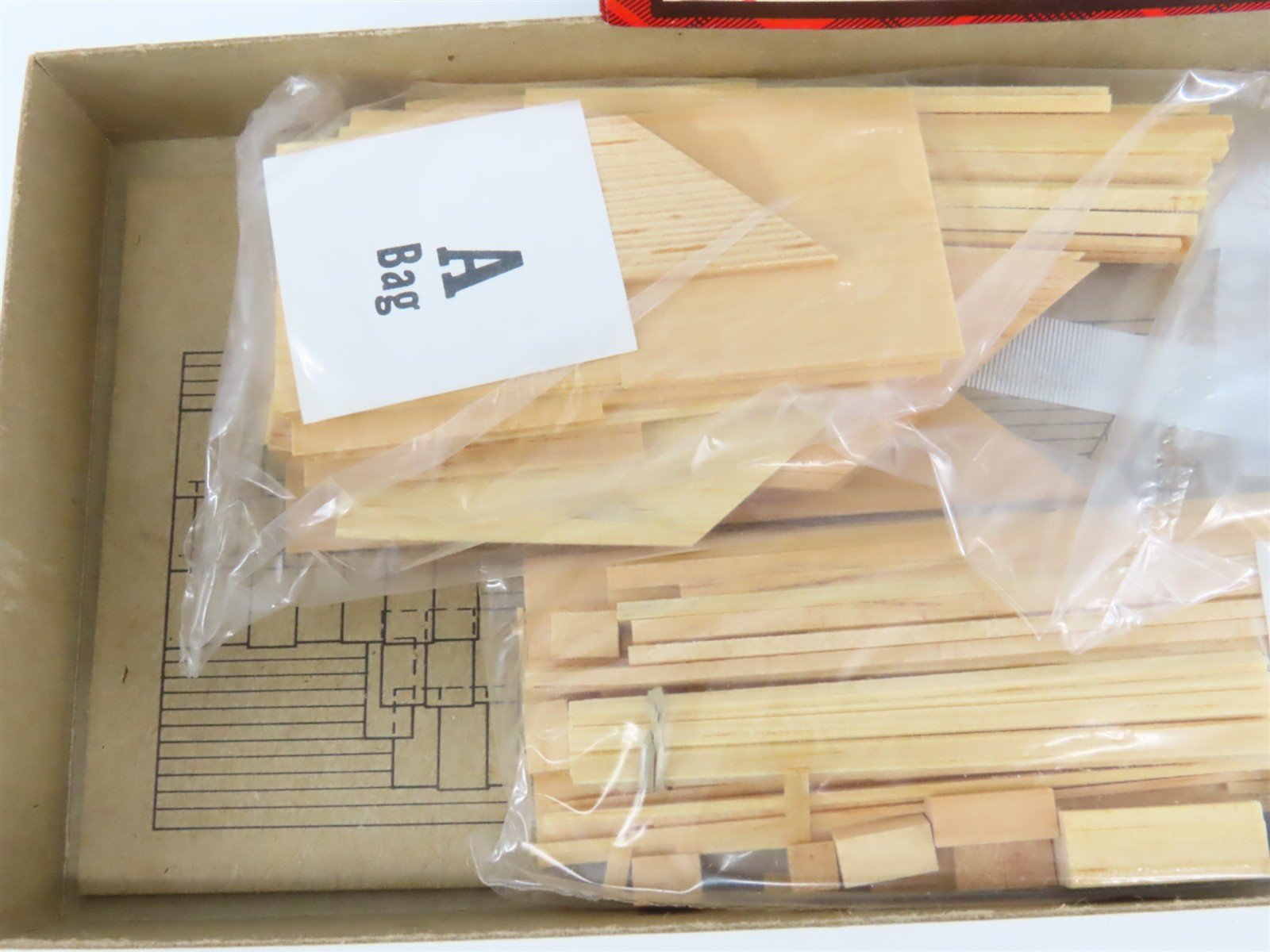 HO Scale Campbell 394-2195 Hamilton Dinghies Building Craftsman Kit