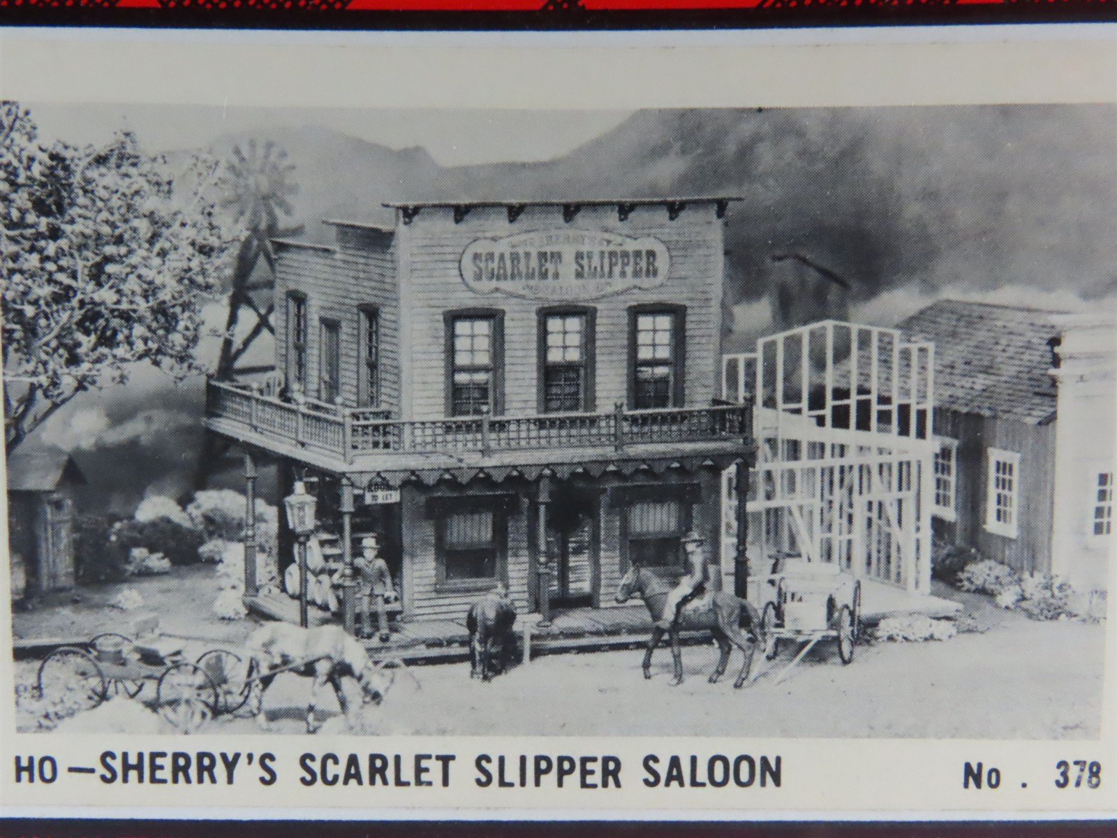 HO Scale Campbell 378 Scarlet Slipper Saloon Building Craftsman Kit
