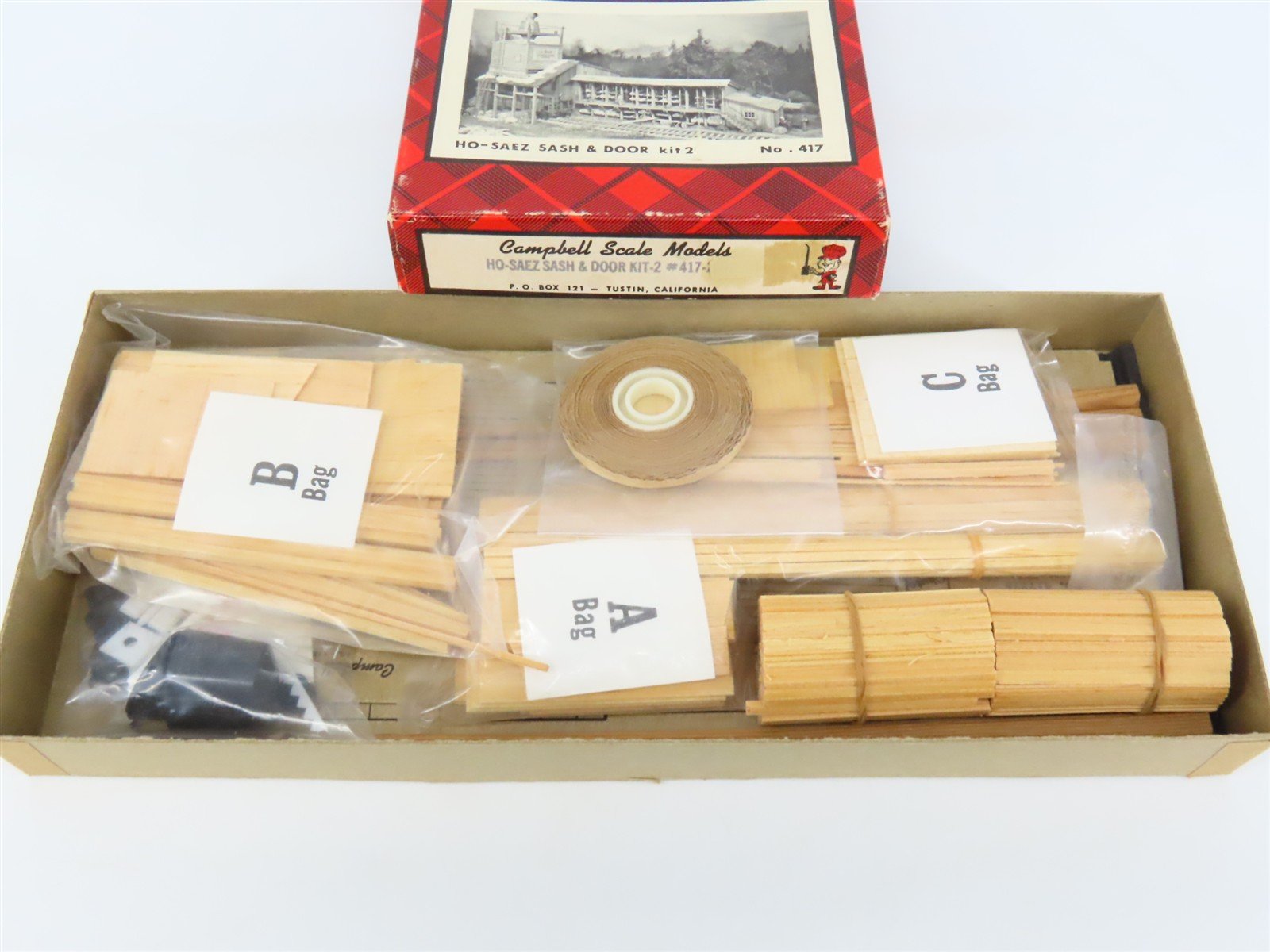 HO Scale Campbell 417 Saez Sash & Door Building Craftsman Kit
