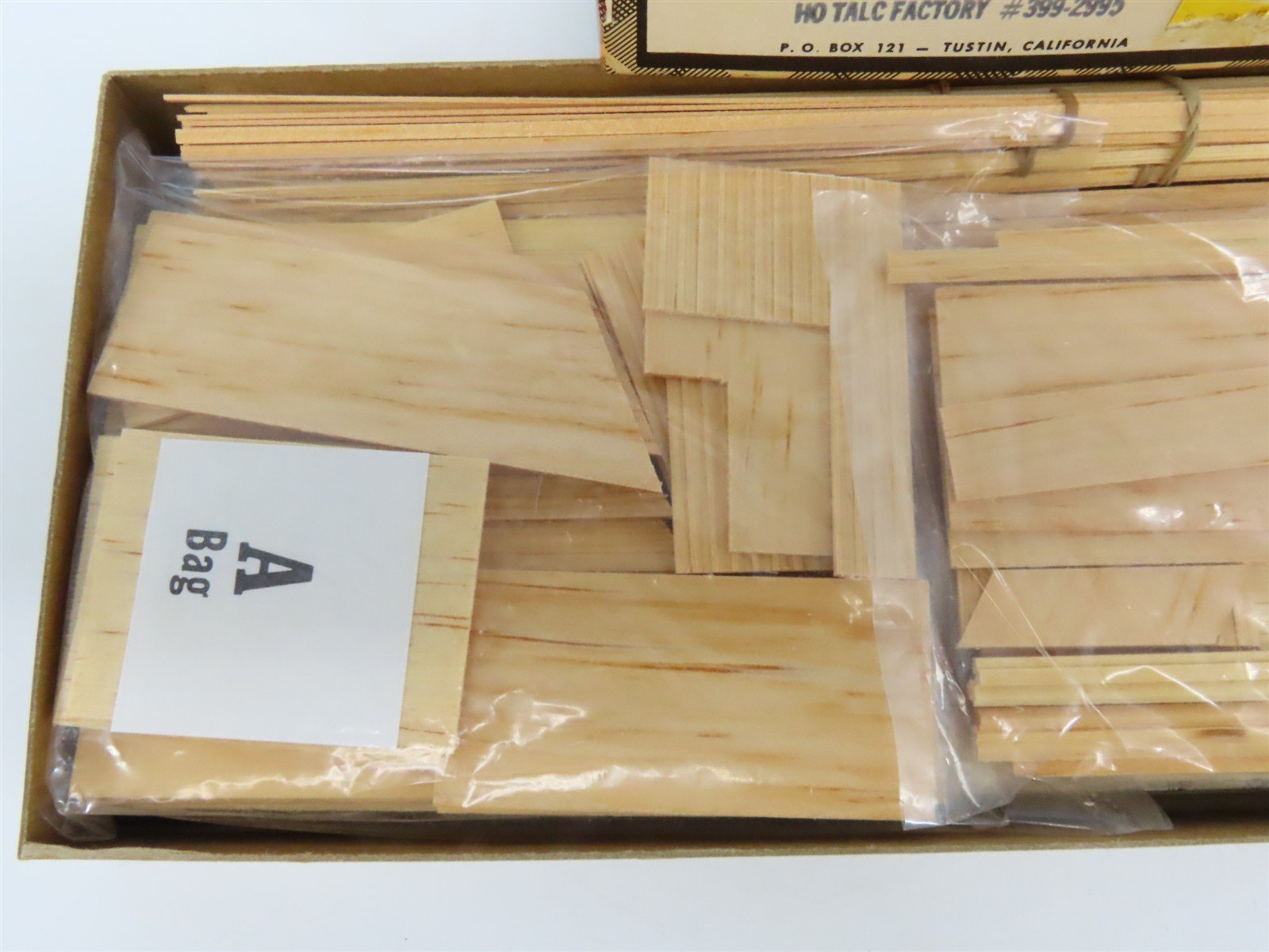 HO Scale Campbell 399-2995 Talc Factory Building Craftsman Kit