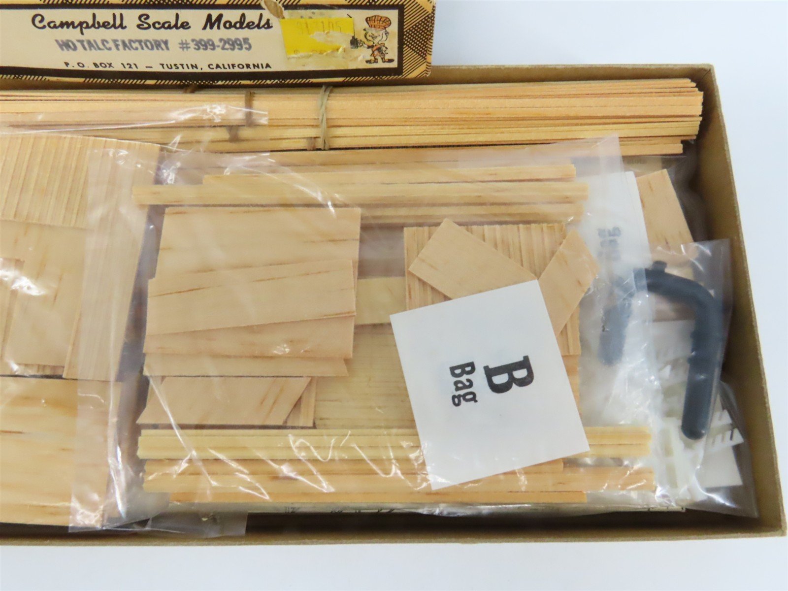 HO Scale Campbell 399-2995 Talc Factory Building Craftsman Kit