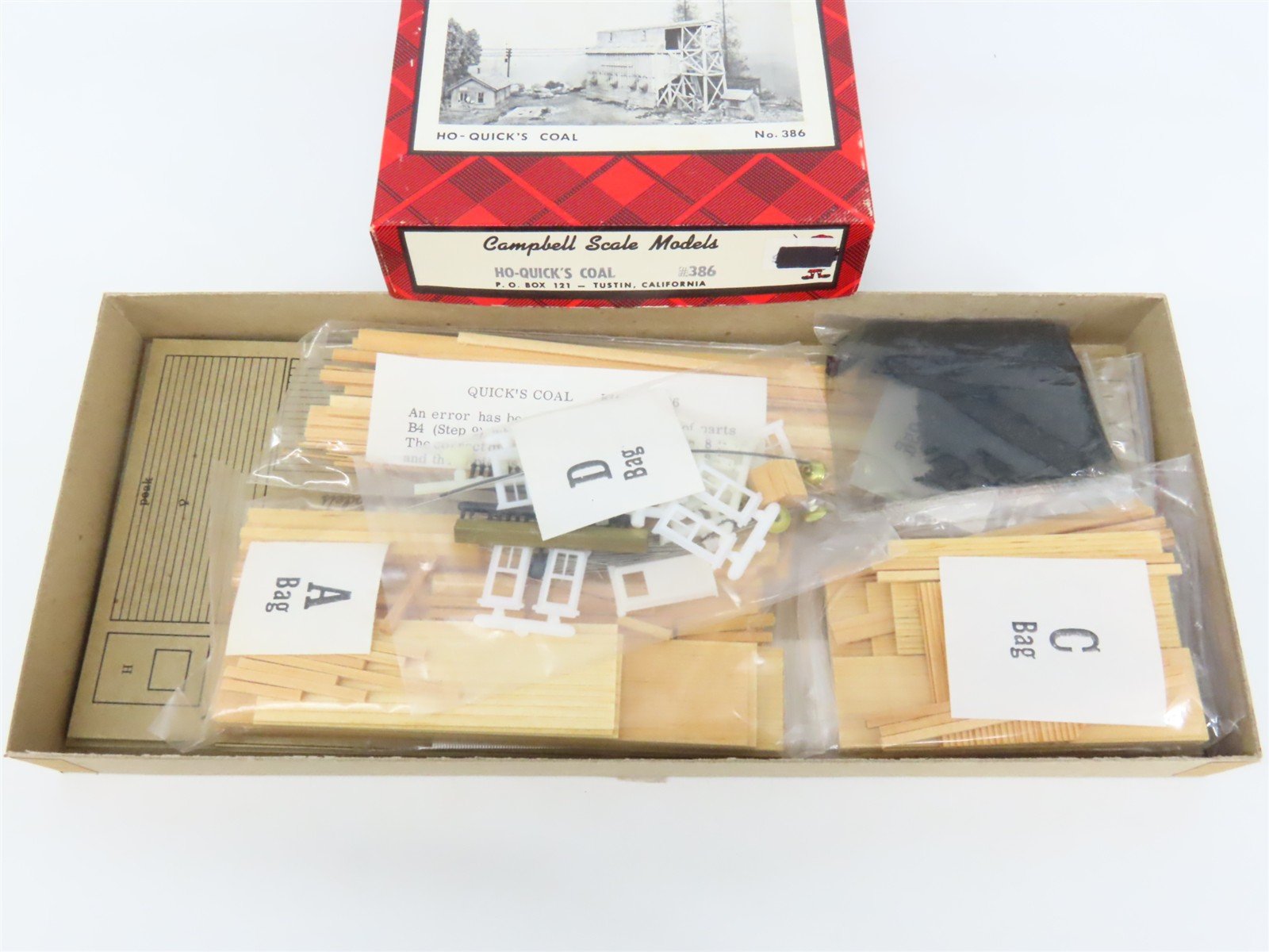 HO Scale Campbell 386 Quick's Coal Building Craftsman Kit