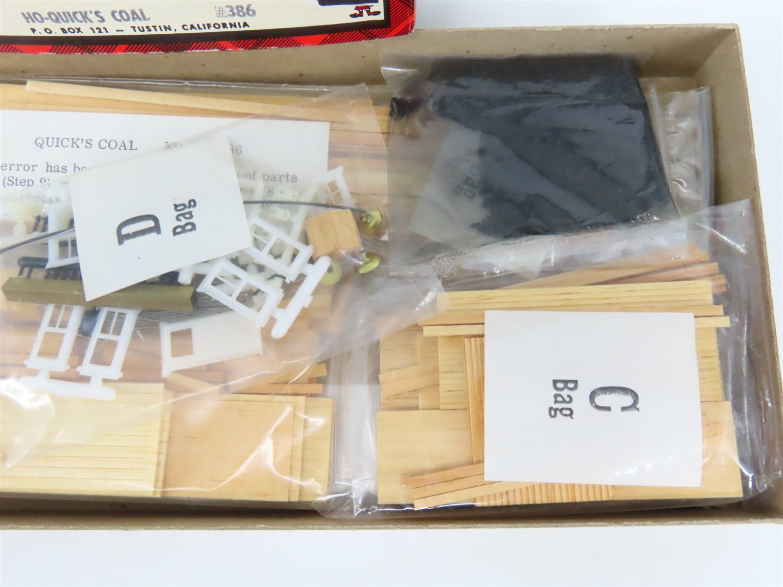 HO Scale Campbell 386 Quick's Coal Building Craftsman Kit