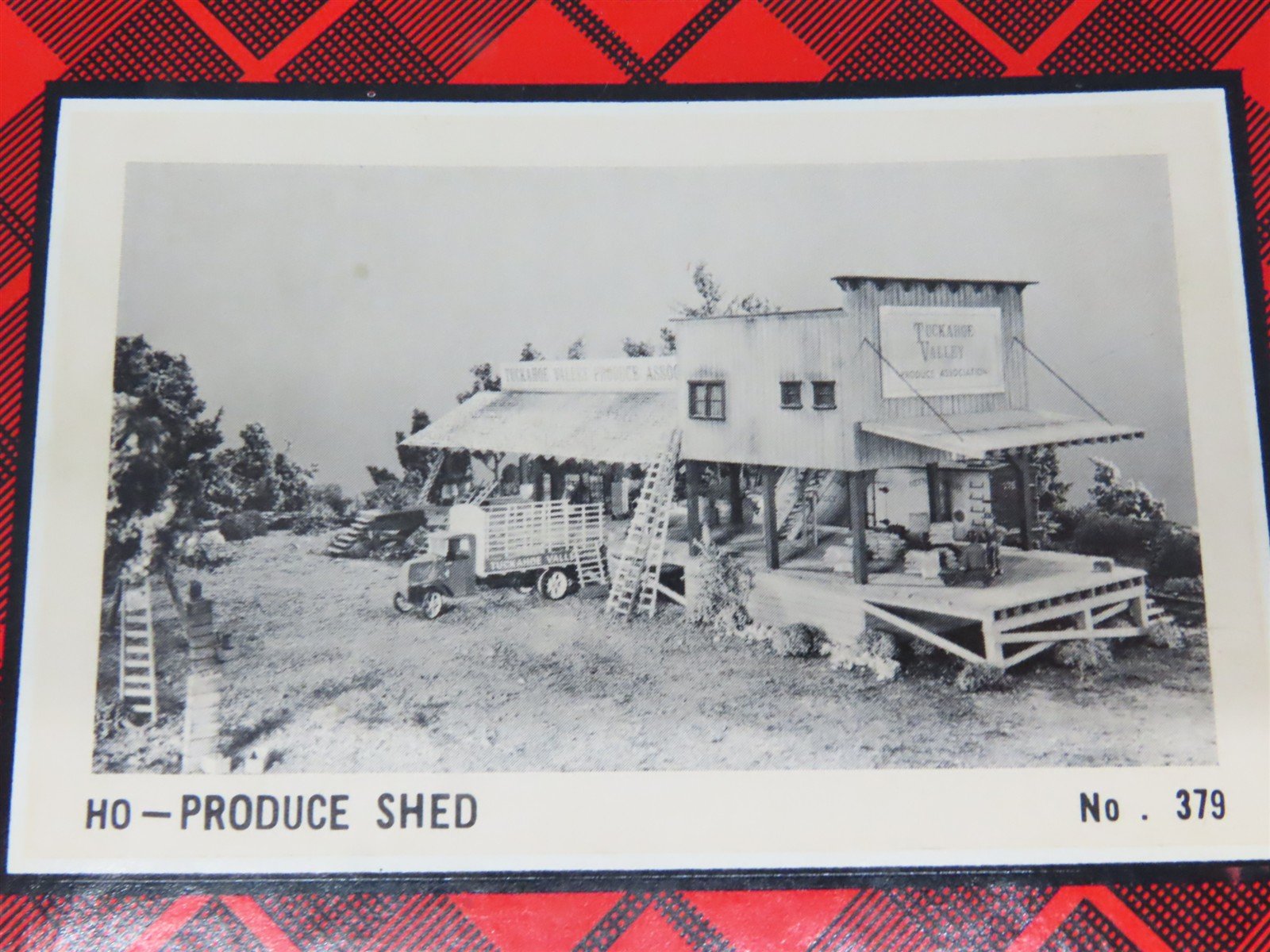 HO Scale Campbell 379-1195 Produce Shed Building Craftsman Kit