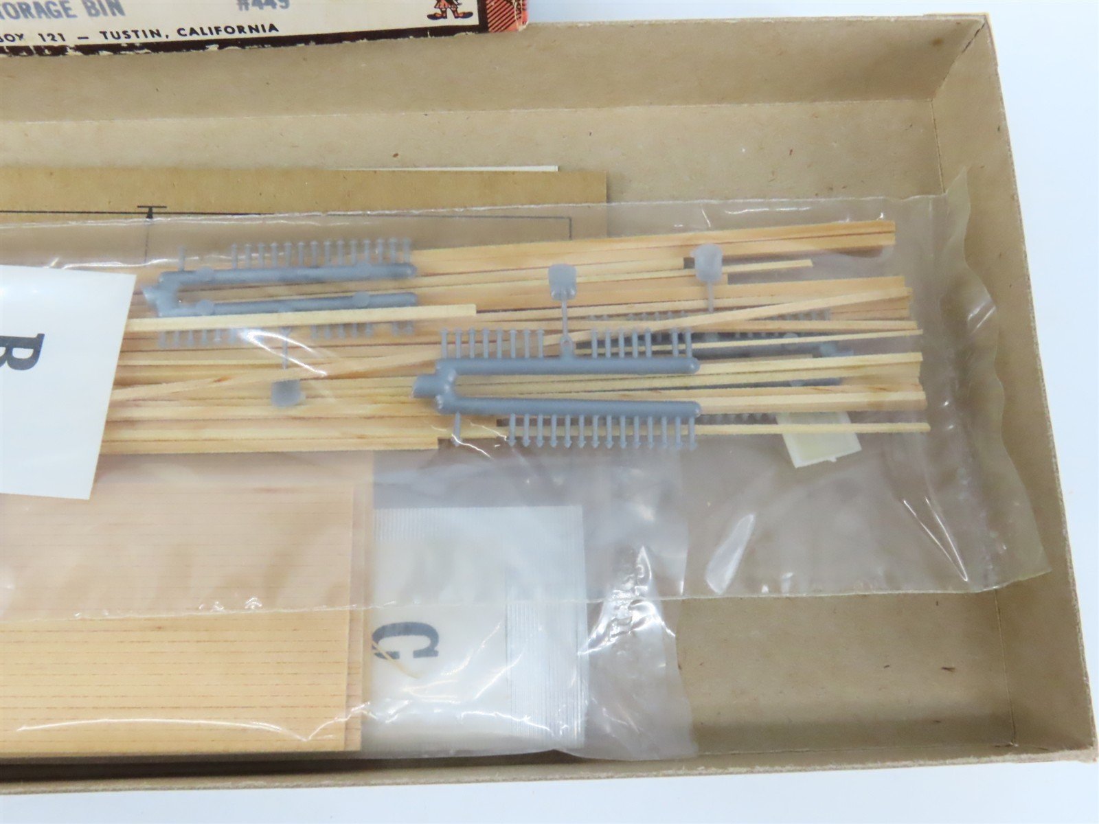 HO Scale Campbell 449 Grain Storage Bin Building Craftsman Kit