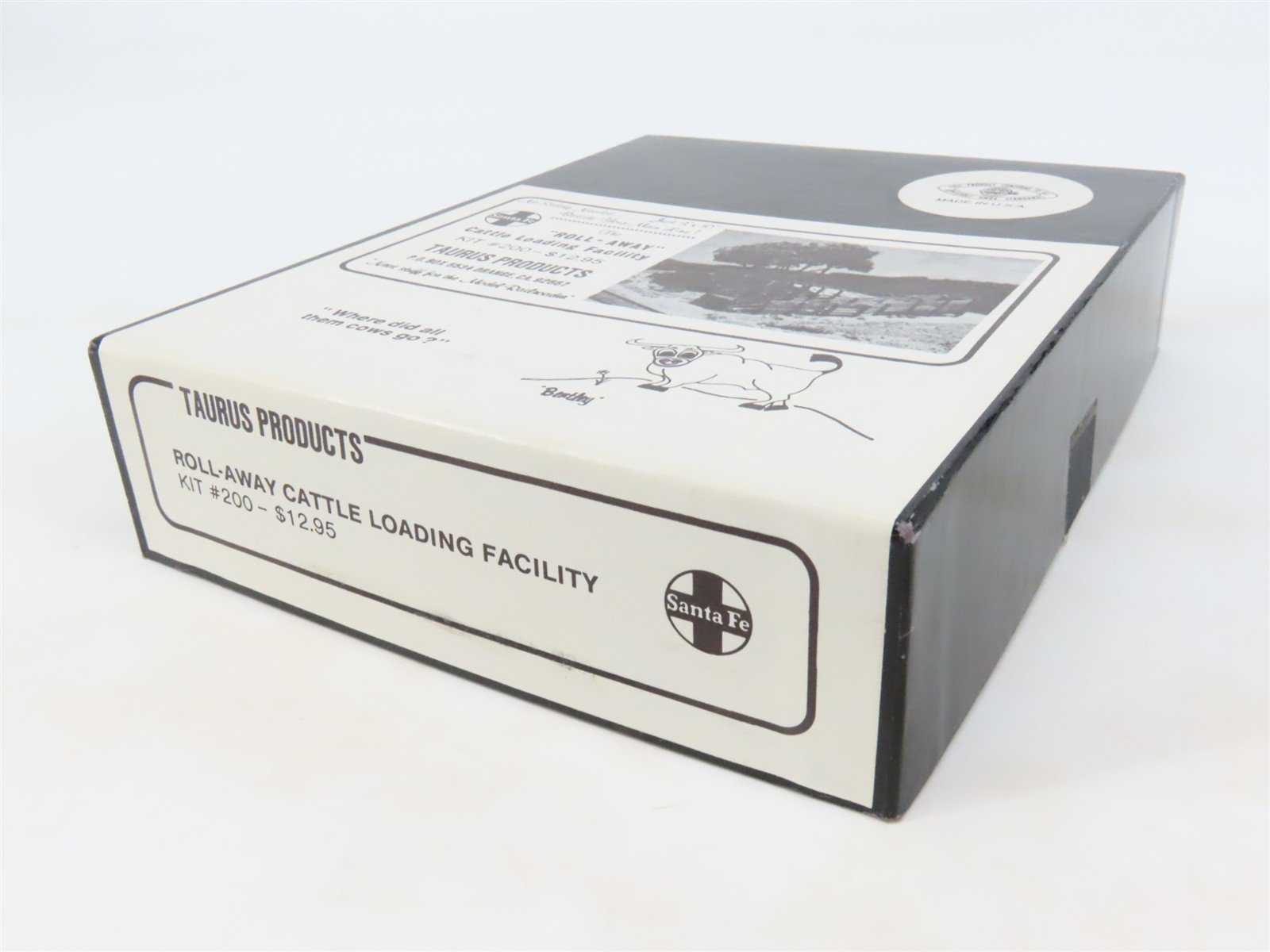 HO Scale Taurus Products 200 Roll-Away Cattle Loading Building Craftsman Kit