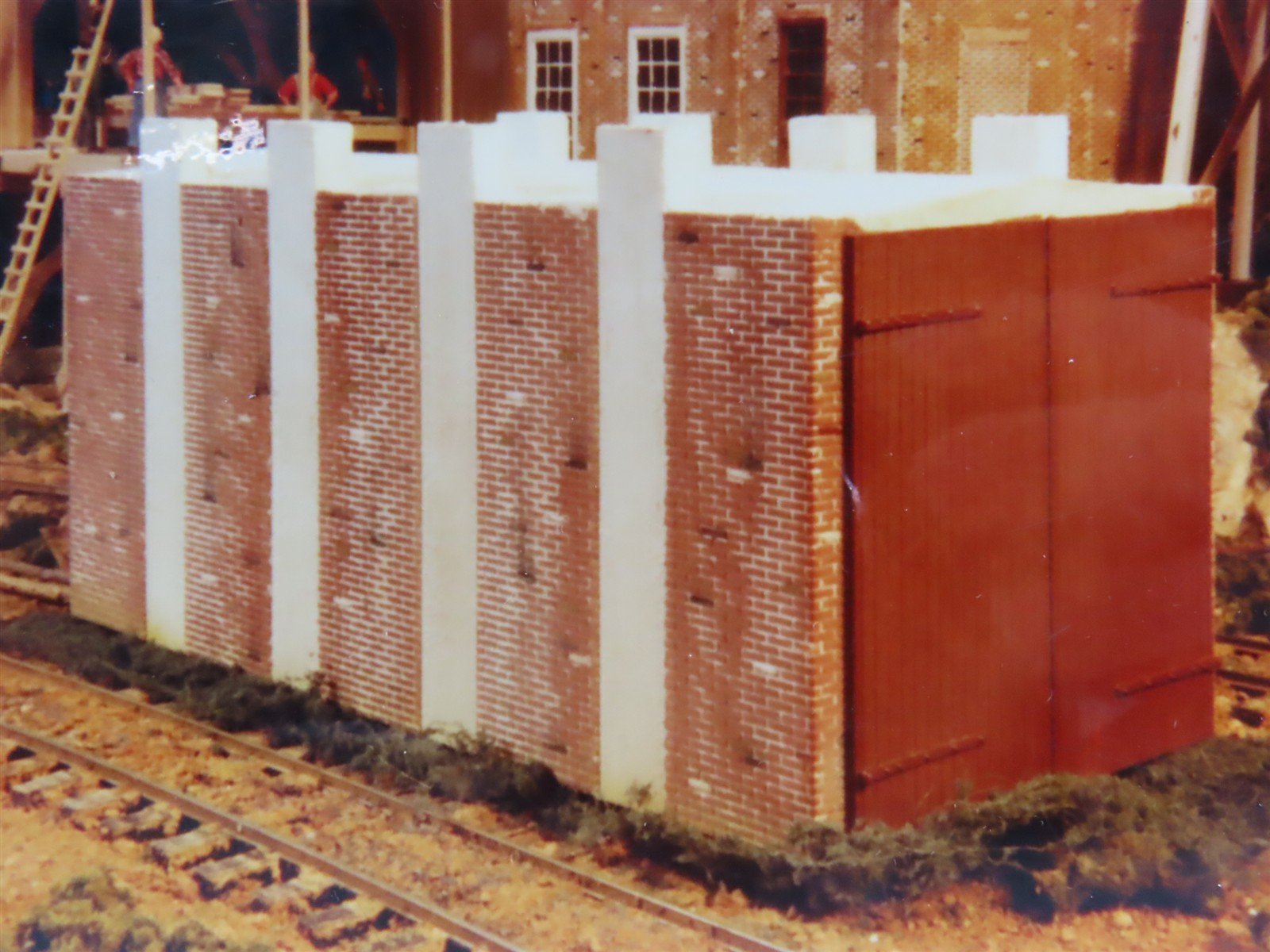 HO Scale White Ground 13 Drying Kiln Building Craftsman Kit