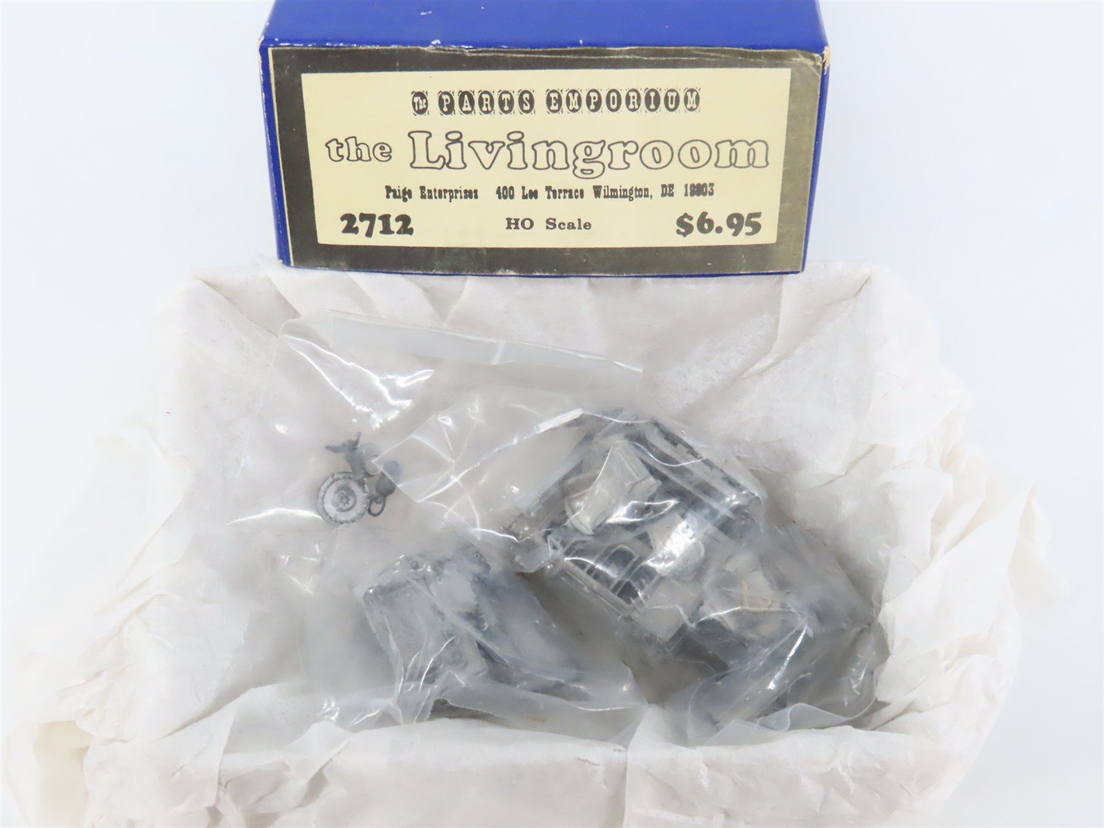 HO Scale Parts Emporium 2712 The Livingroom Building Craftsman Kit