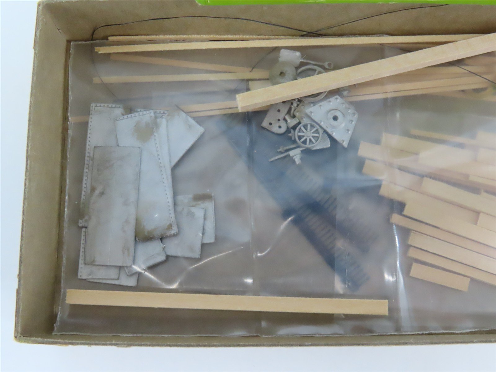 HO Scale Durango Press DP-40 Ashpit Building Kit