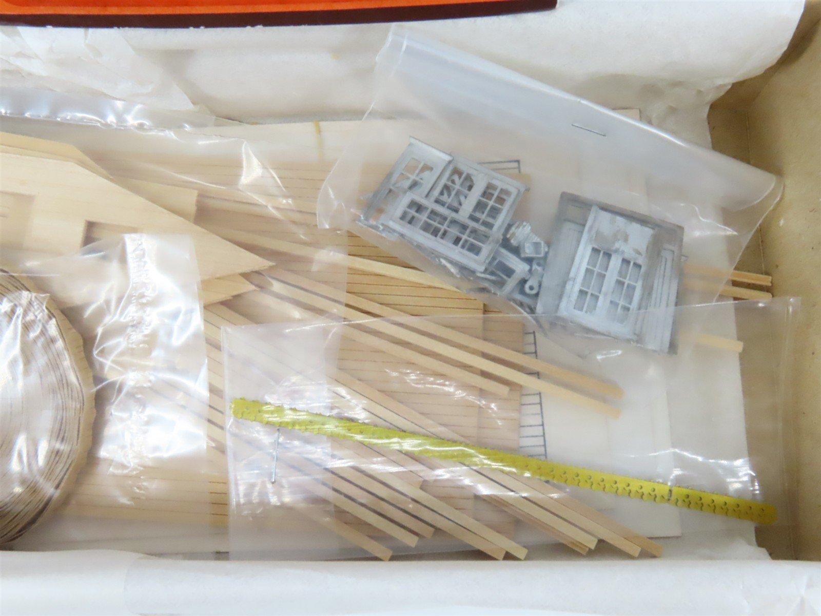 HO Scale Sequoia 4021 Fallburgh Station Building Craftsman Kit