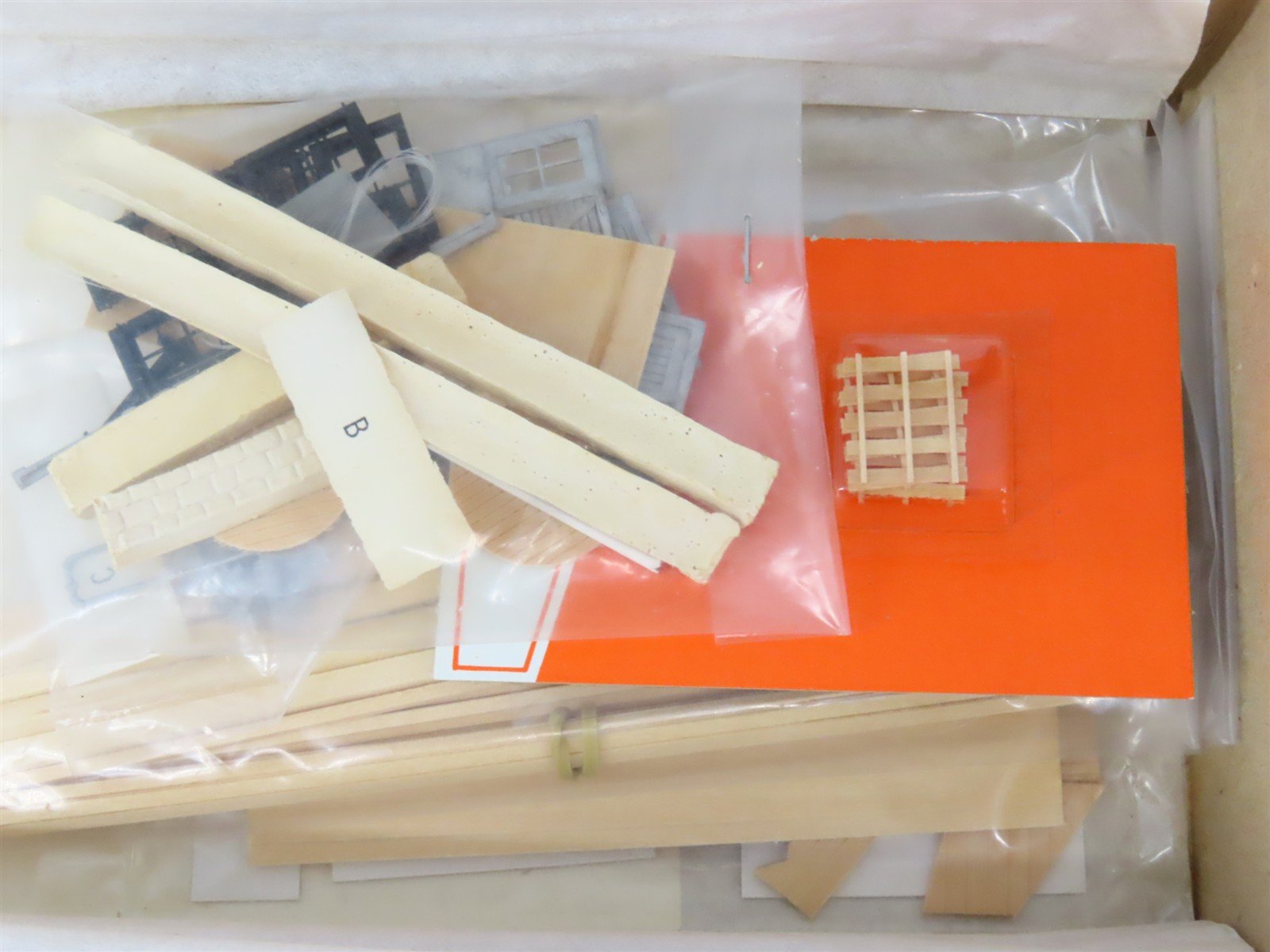 HO Scale Sequoia 4014 J&N Chemical Co. Building Craftsman Kit